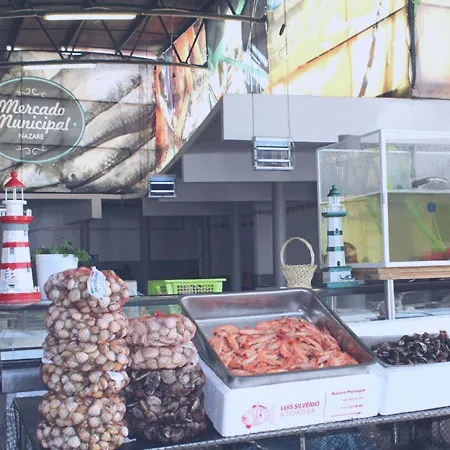 Apartament A 1 Min Da Praia Com Cozinha E Estacionamento Privado Nazaré