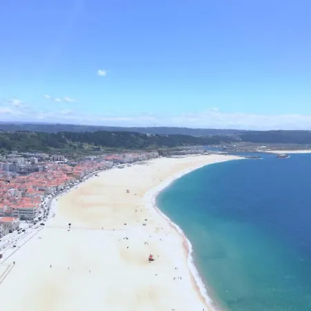 Apartament A 1 Min Da Praia Com Cozinha E Estacionamento Privado